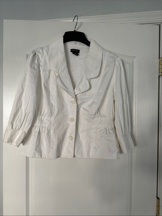 Spense Jackets & Blazers - White Three-Button Women's Blazer Jacket